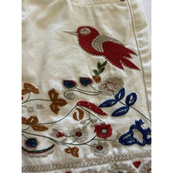 UMGEE Sz Large White Denim Mini Skirt Floral Embroidered Birds Boho Raw Hem Fall - Picture 4 of 13